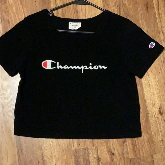 Tops - Champion crop top